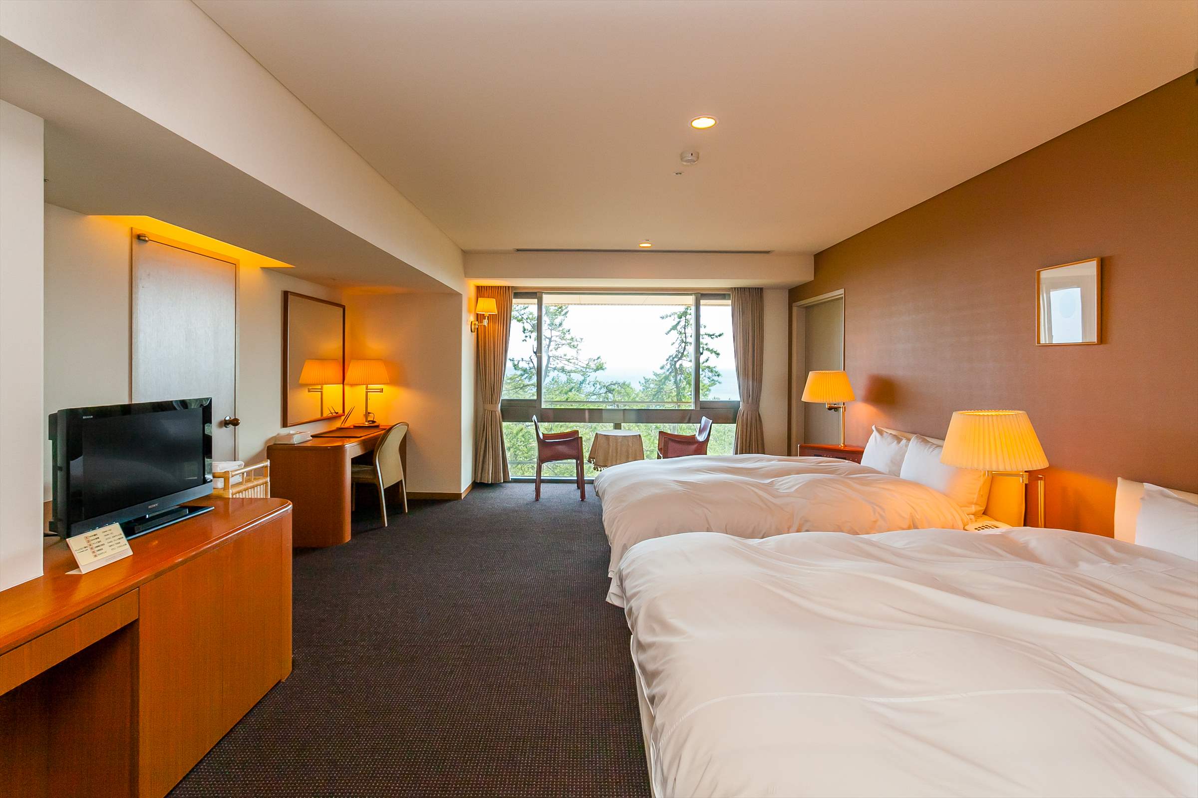 スイートルーム 日本海随一の美しさを誇る海岸を望む珠洲ビーチホテル